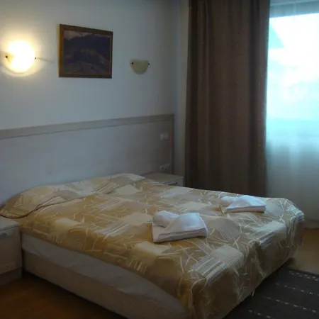 Winslow Elegance מלון דירות בנסקו